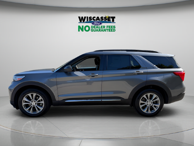Certified 2023 Ford Explorer XLT w/ Equipment Group 202A AWD/4WD image 2