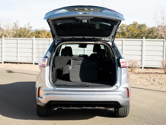 Certified 2024 Ford Edge SE w/ Black Appearance Package image 10