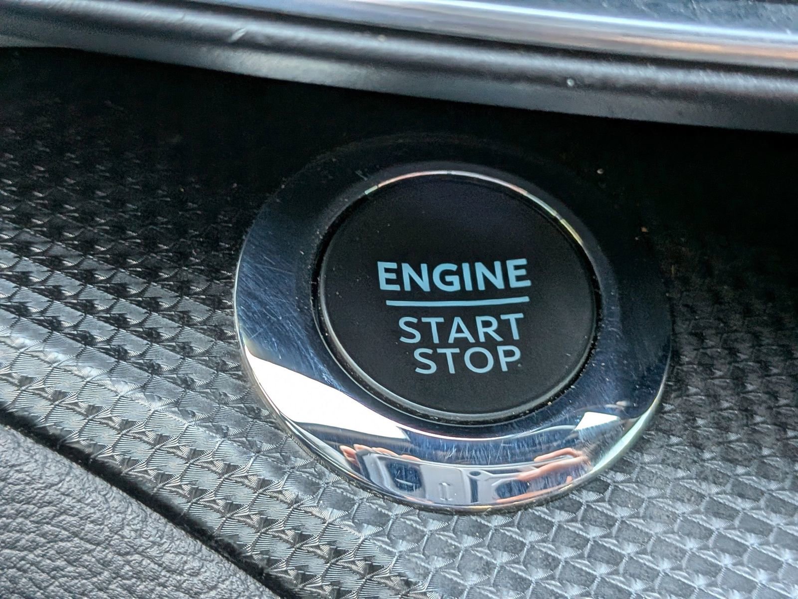 Certified 2023 Ford Explorer ST-Line w/ Class IV Trailer Tow Package image 33