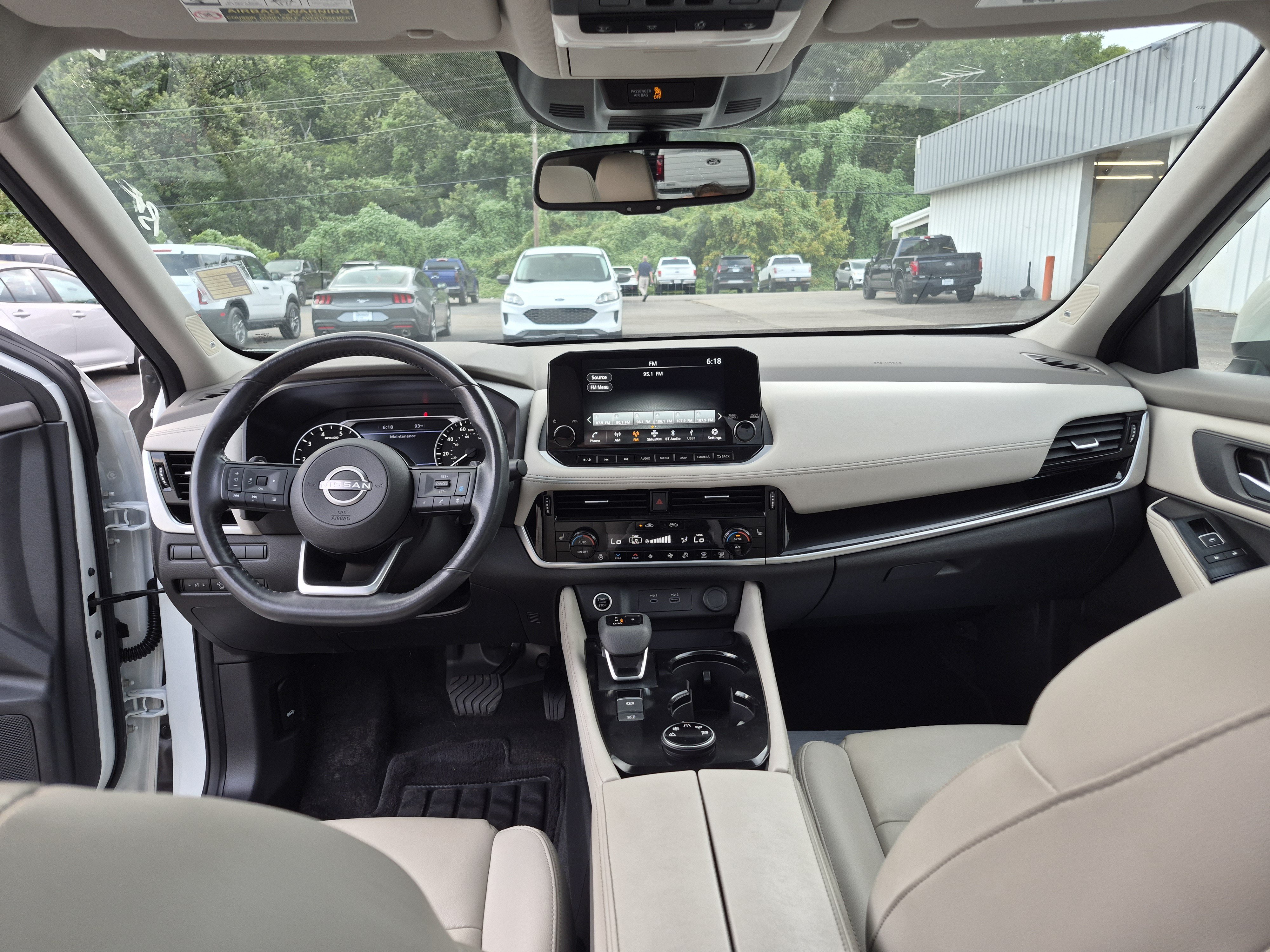 Used 2023 Nissan Rogue SL w/ SL Premium Package AWD/4WD image 19