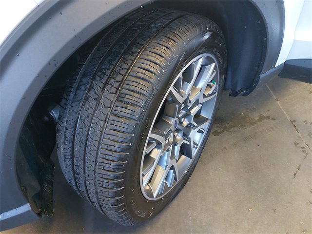 Certified 2025 Ford Explorer Platinum w/ Ultimate Package image 31