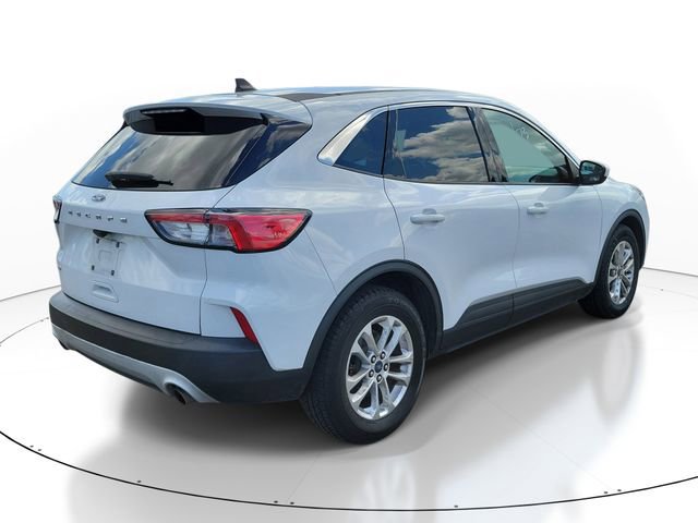 Certified 2020 Ford Escape SE image 3