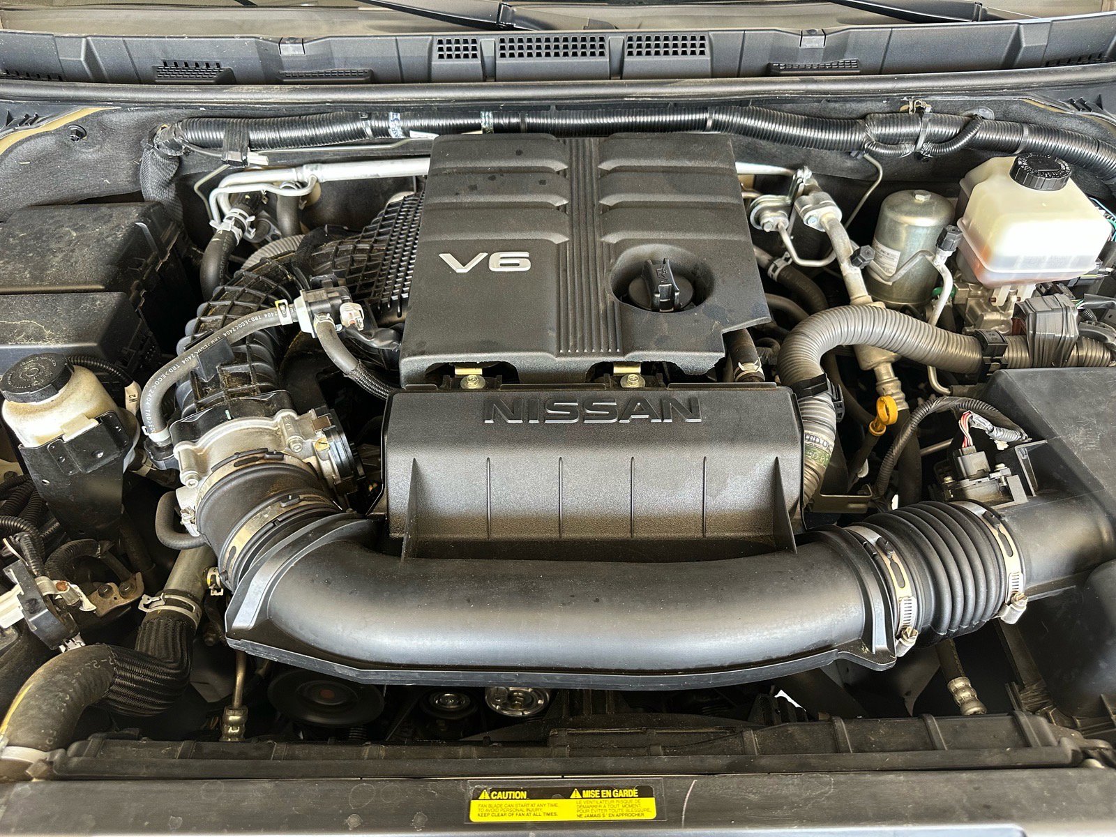 Used 2023 Nissan Frontier SV w/ Midnight Edition Package RWD image 15