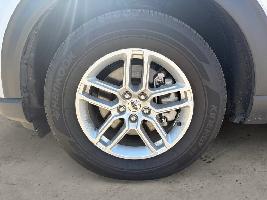 Certified 2025 Ford Explorer Active AWD/4WD image 14