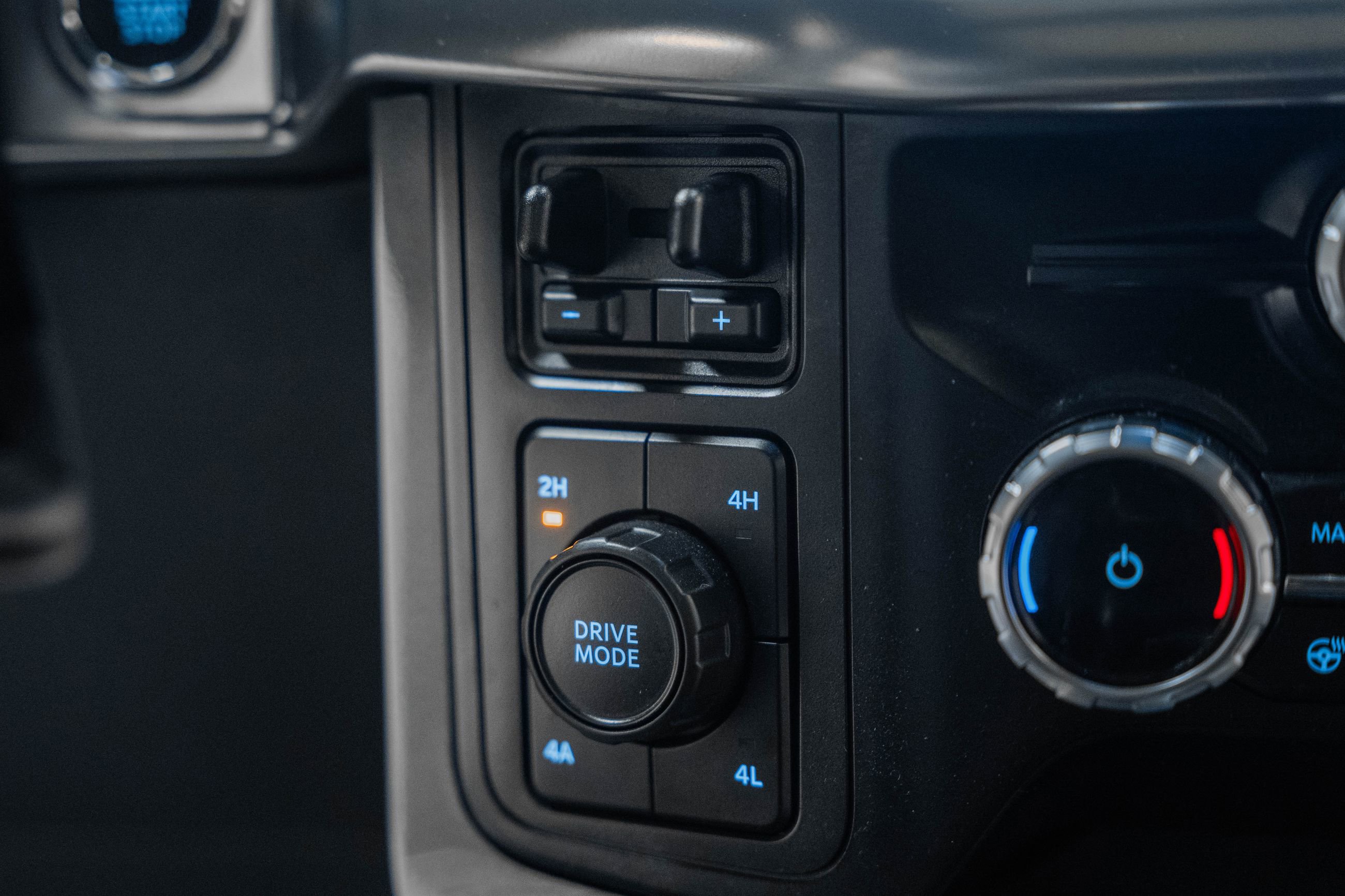 Certified 2023 Ford F150 Lariat w/ Equipment Group 502A High image 31