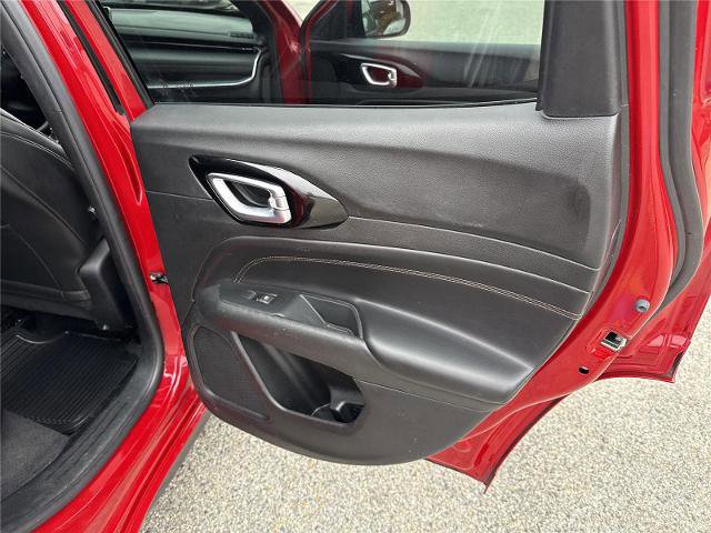 Used 2022 Jeep Compass Limited image 22