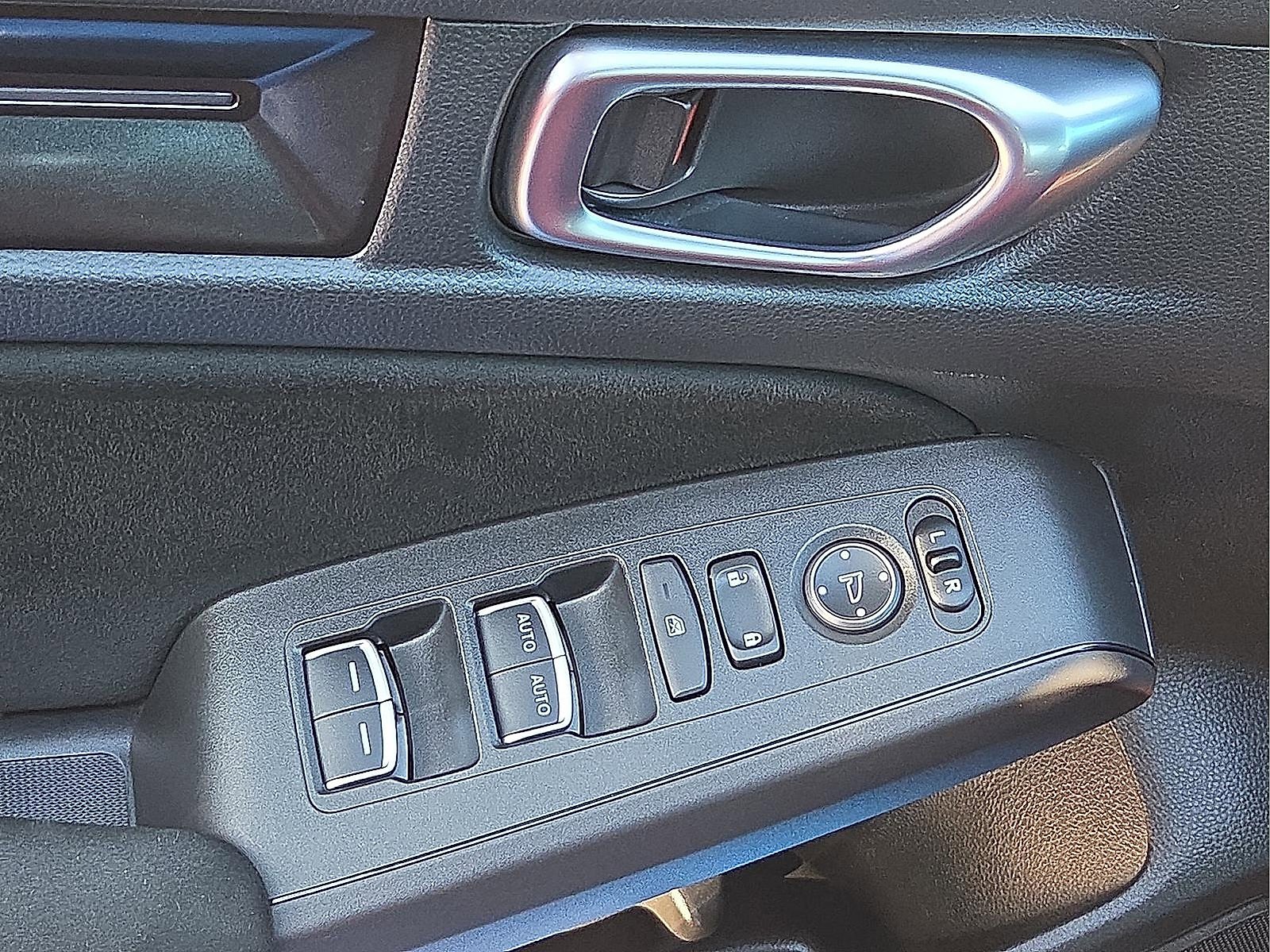 Used 2025 Honda Civic Type R image 13