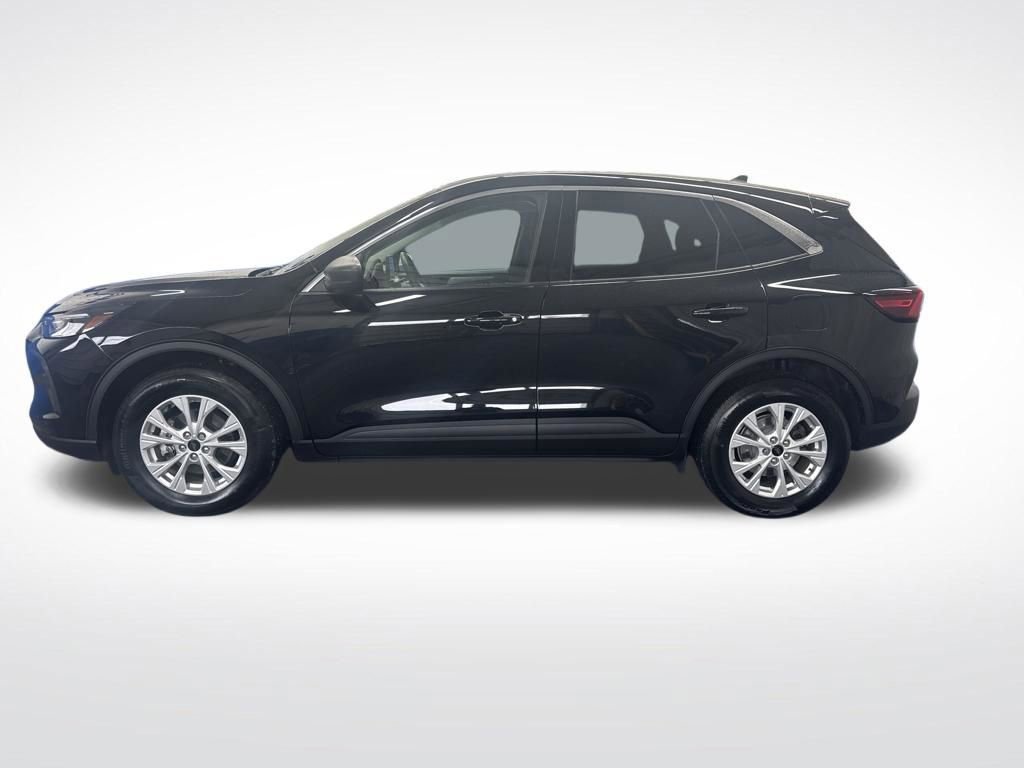 Certified 2023 Ford Escape Active image 2