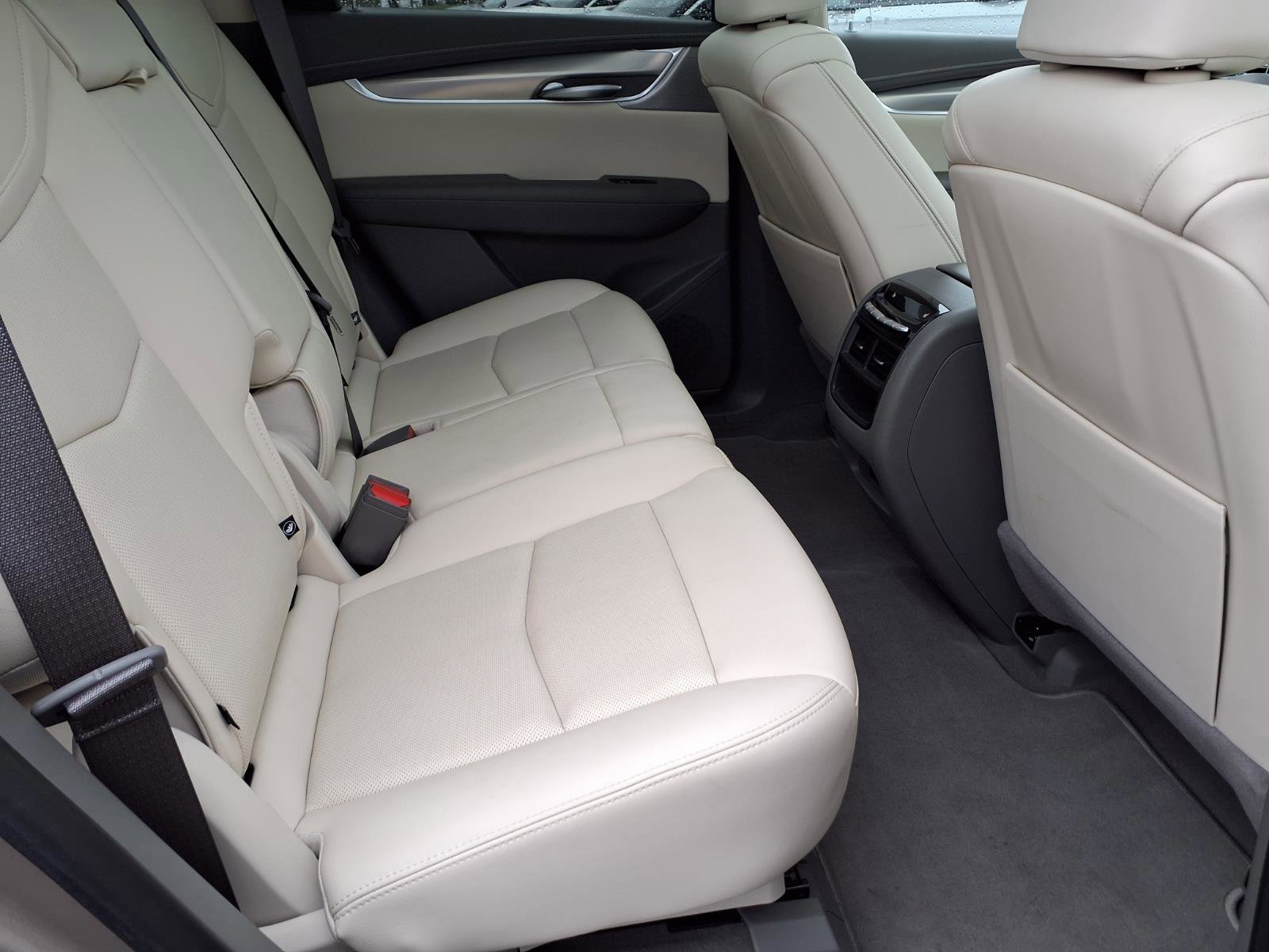 Used 2023 Cadillac XT5 Premium Luxury image 15