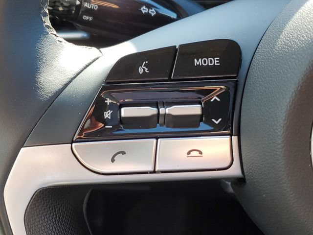 Used 2023 Hyundai Elantra Limited w/ Cargo Package FWD image 13