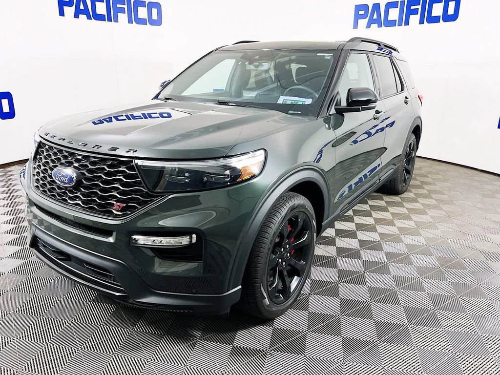Certified 2024 Ford Explorer ST w/ Equipment Group 401A AWD/4WD image 3