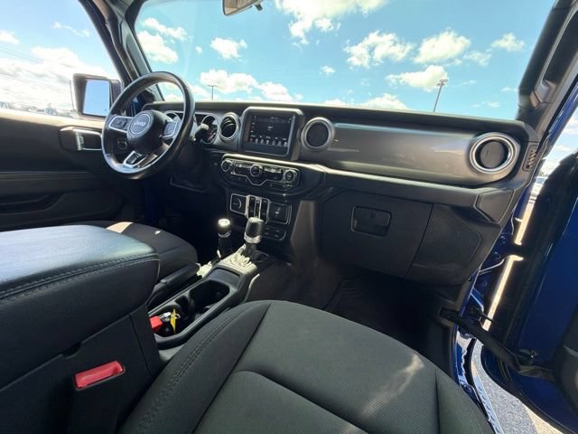 Used 2020 Jeep Wrangler Unlimited Sahara AWD/4WD image 22