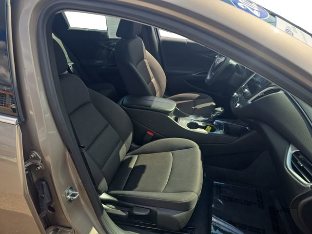 Used 2023 Chevrolet Malibu LT FWD image 24