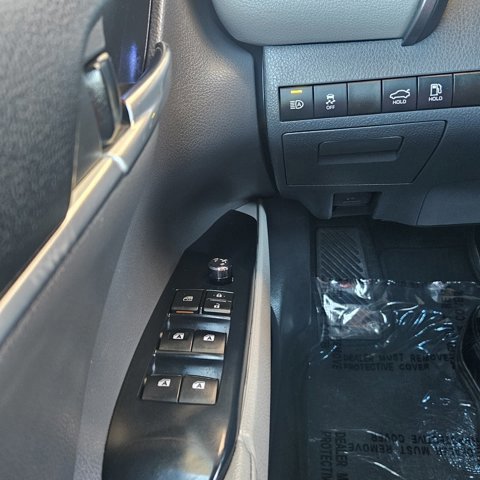 Used 2019 Toyota Camry XLE image 20