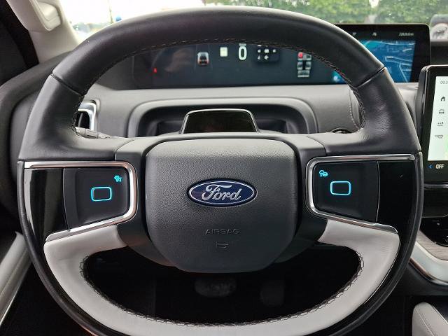 Certified 2025 Ford Expedition Platinum AWD/4WD image 19