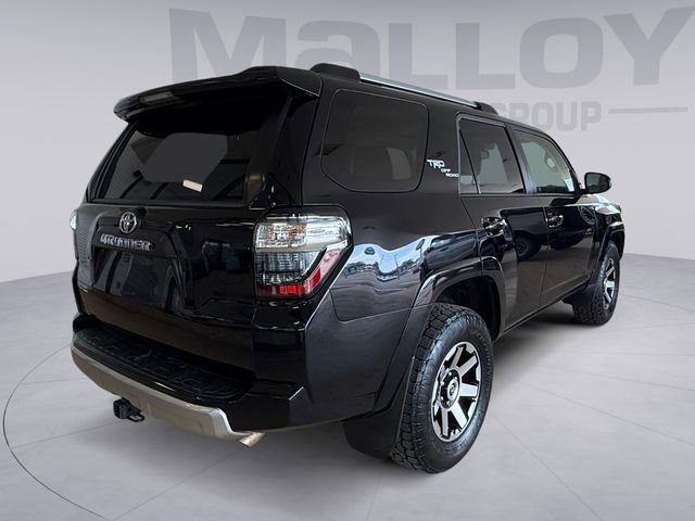 Used 2018 Toyota 4Runner TRD Off-Road Premium AWD/4WD image 5