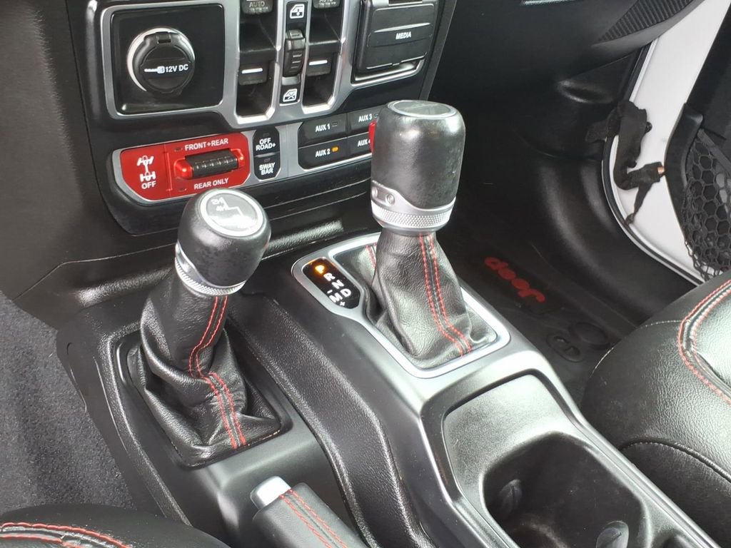 Used 2020 Jeep Gladiator Rubicon AWD/4WD image 18