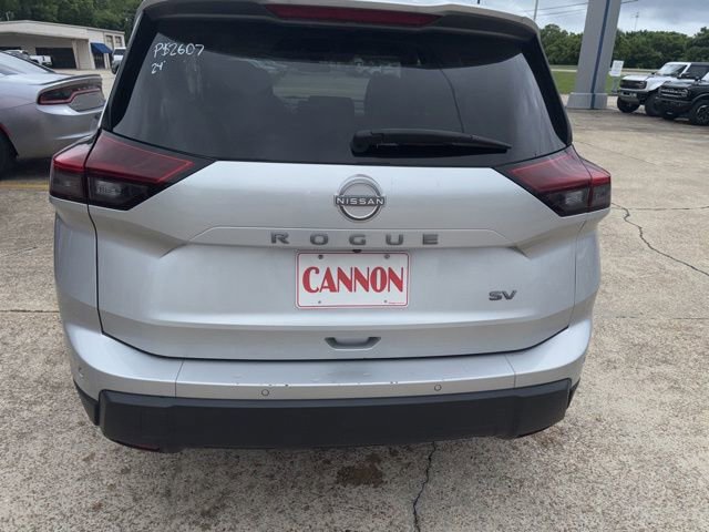 Used 2024 Nissan Rogue SV FWD image 9