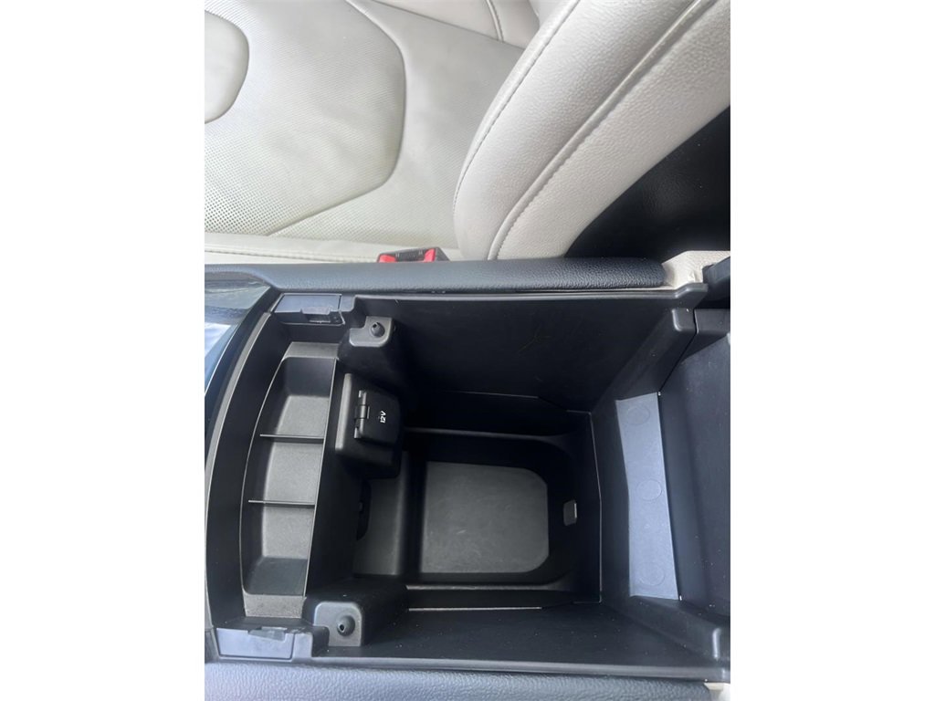 Certified 2016 Ford Edge Titanium w/ Equipment Group 302A image 30