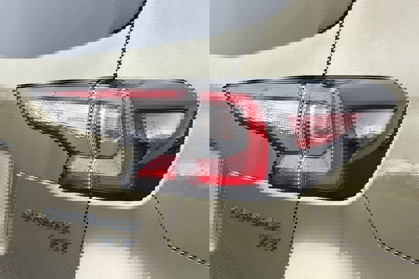 Used 2025 Subaru Outback Onyx Edition XT image 27