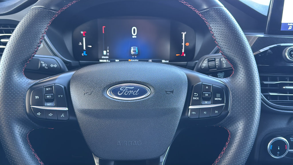 Certified 2025 Ford Escape ST-Line FWD image 11