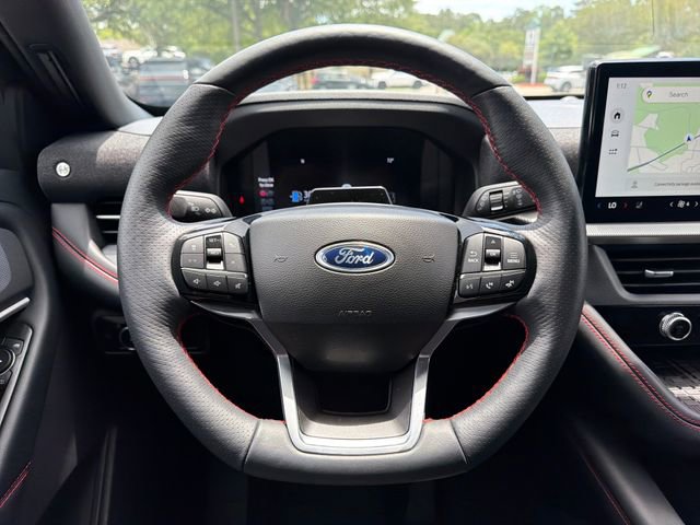 Certified 2025 Ford Explorer ST-Line w/ Premium Package AWD/4WD image 17