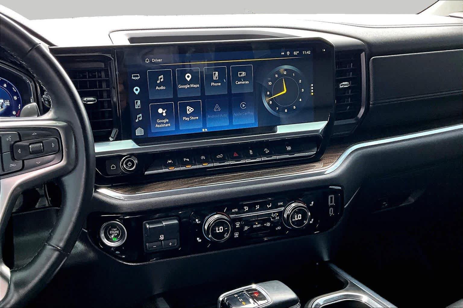 Used 2024 Chevrolet Silverado 1500 LT Trail Boss w/ LT Trail Boss Premium Package AWD/4WD image 7