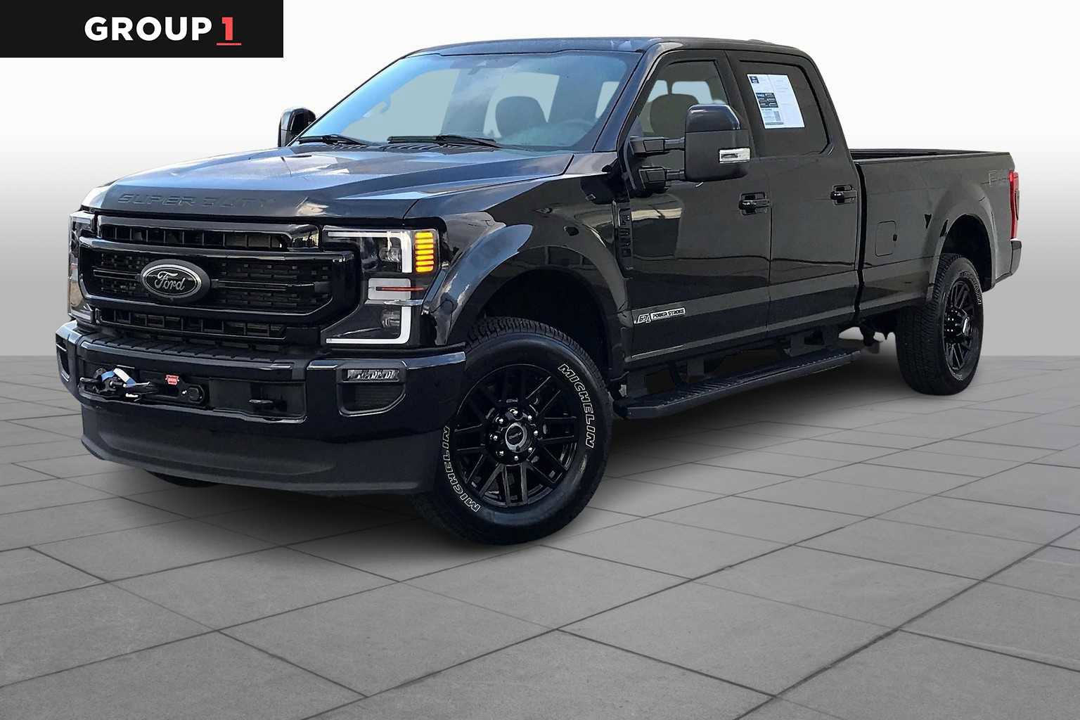 Certified 2022 Ford F350 Lariat w/ Black Appearance Package image 5