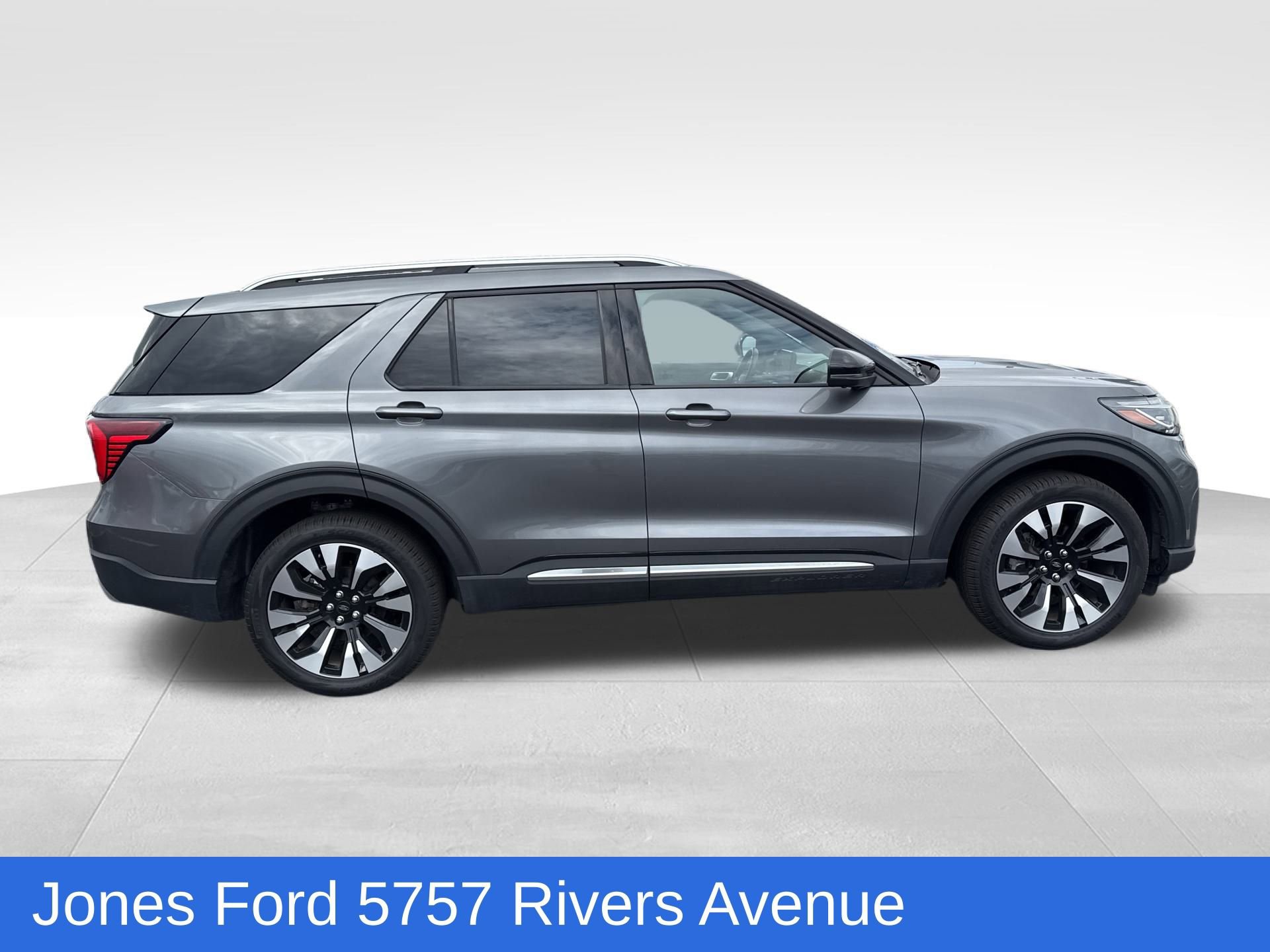 Certified 2025 Ford Explorer Platinum w/ LUX Leather Package image 3