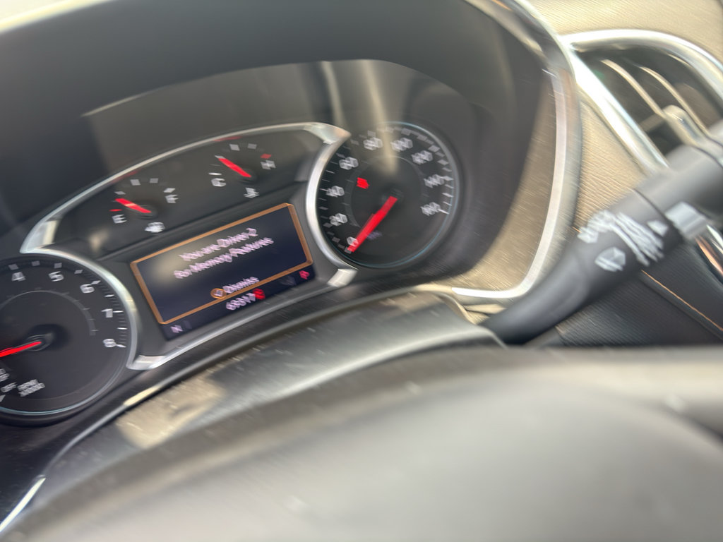 Used 2019 Chevrolet Equinox Premier FWD image 15