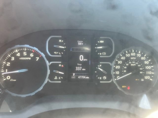 Used 2020 Toyota Tundra Limited w/ Limited Premium Package AWD/4WD image 13