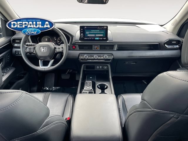 Used 2025 Honda Pilot Touring image 13