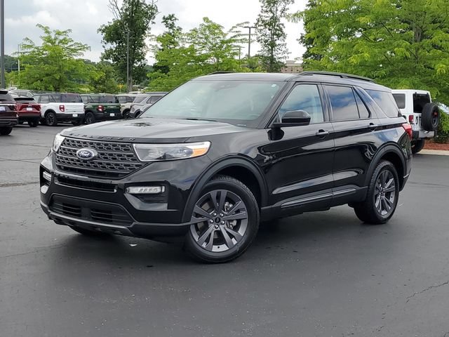 Certified 2023 Ford Explorer XLT w/ Equipment Group 202A AWD/4WD image 39