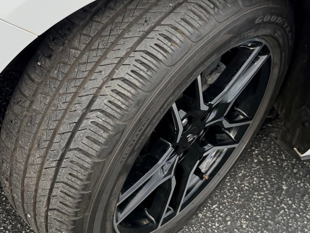 Certified 2019 Ford Mustang Premium image 17