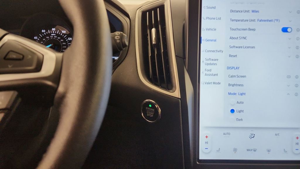 Certified 2023 Ford Edge SEL image 23