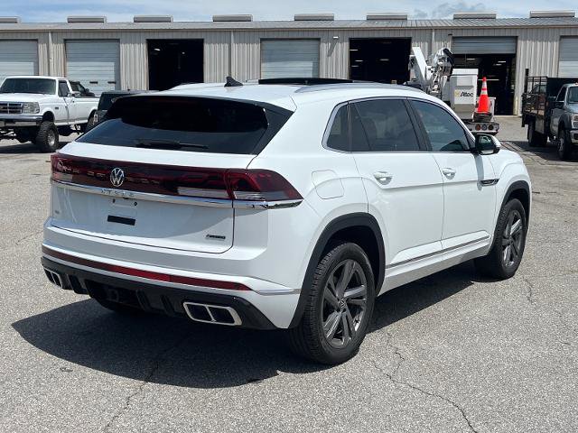 Used 2024 Volkswagen Atlas Cross Sport SEL R-Line AWD/4WD image 3