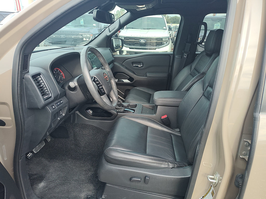 Used 2022 Nissan Frontier Pro-X w/ Pro-X Premium Package RWD image 13