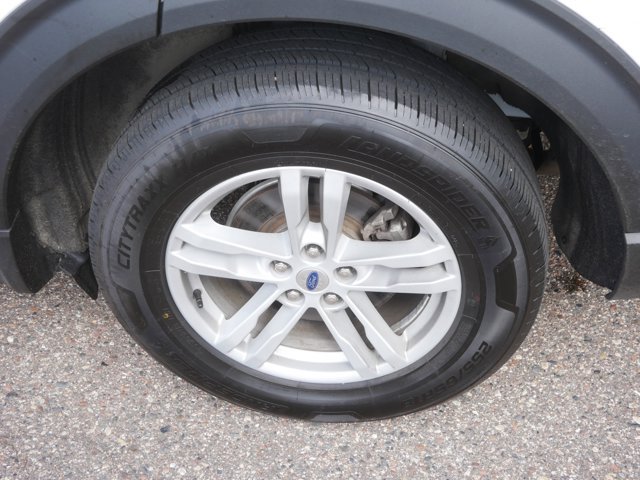 Certified 2024 Ford Explorer XLT AWD/4WD image 8