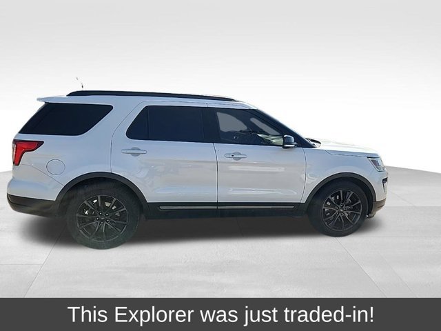 Certified 2018 Ford Explorer XLT w/ Equipment Group 202A FWD image 1