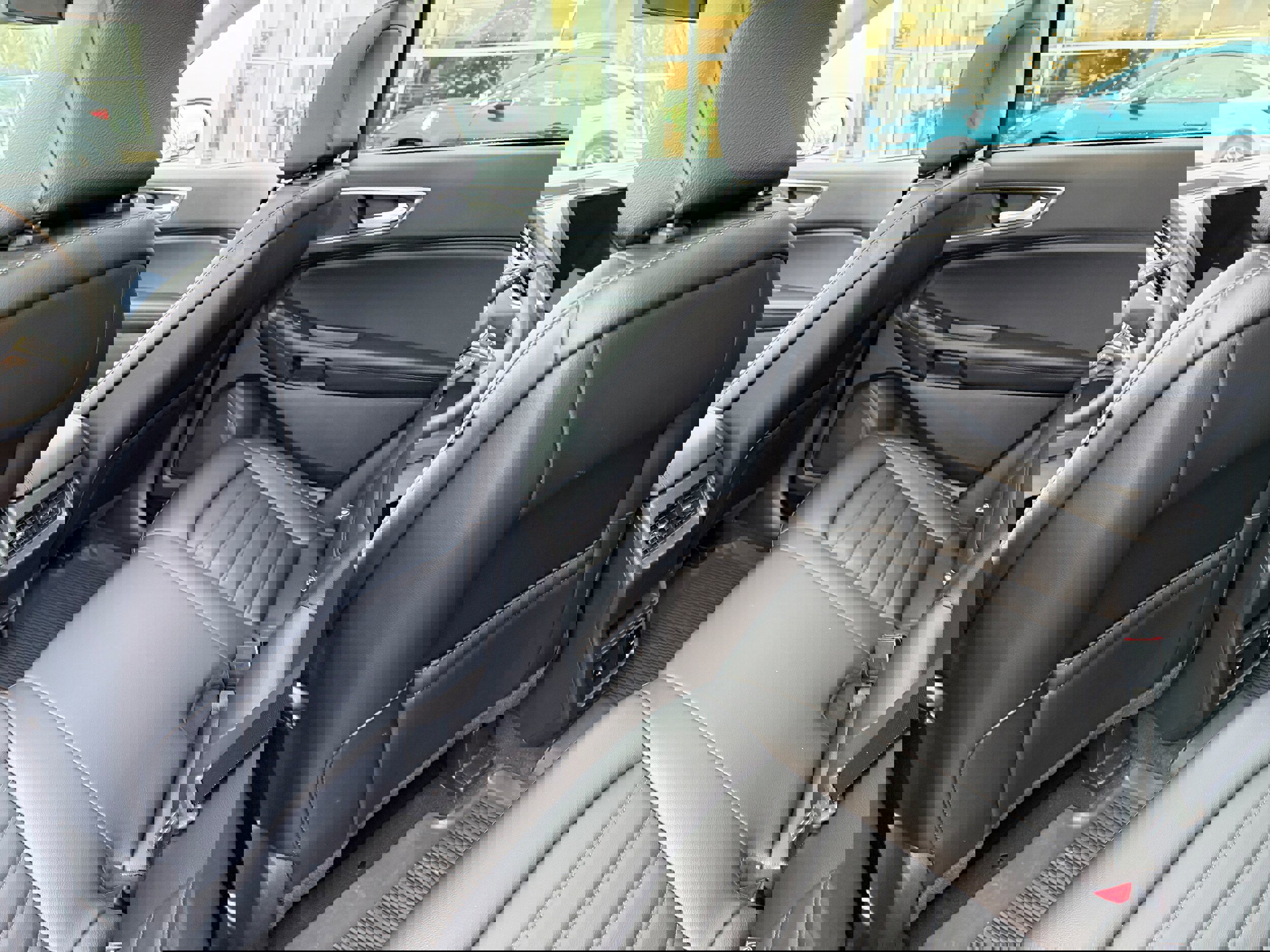 Certified 2024 Ford Edge SEL w/ Convenience Package image 13