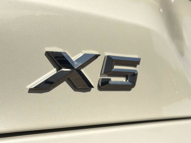 Used 2022 BMW X5 xDrive40i AWD/4WD image 12