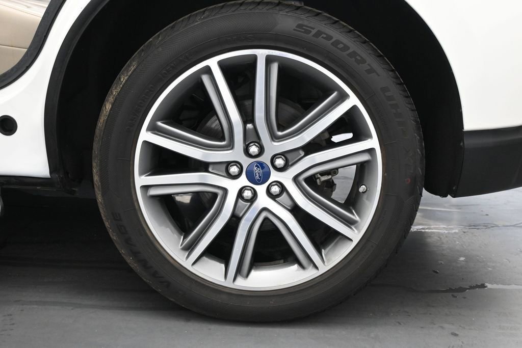 Certified 2020 Ford Edge Titanium FWD image 22