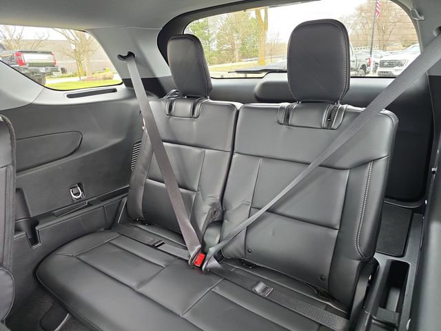 Certified 2024 Ford Explorer XLT w/ Equipment Group 202A image 28