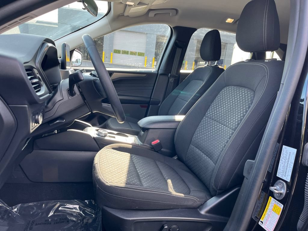 Certified 2023 Ford Escape Active AWD/4WD image 9