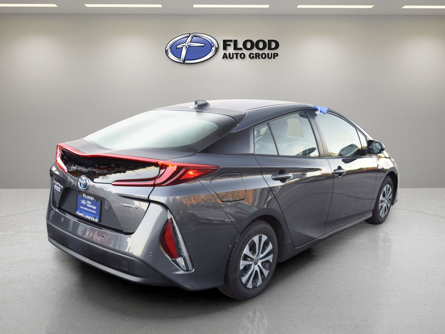 Used 2021 Toyota Prius Prime Limited image 4