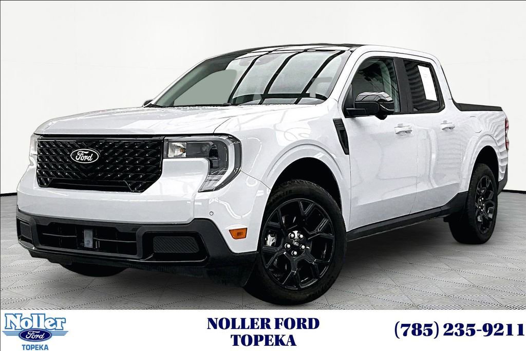 Certified 2025 Ford Maverick Lariat w/ Black Appearance Package AWD/4WD image 1