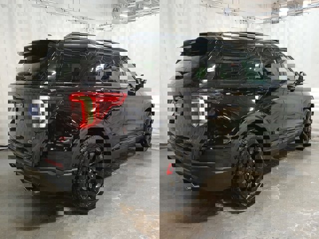 Certified 2023 Ford Explorer ST w/ Equipment Group 401A image 4