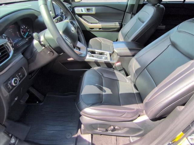 Certified 2023 Ford Explorer Limited w/ Limited Technology Package AWD/4WD image 16