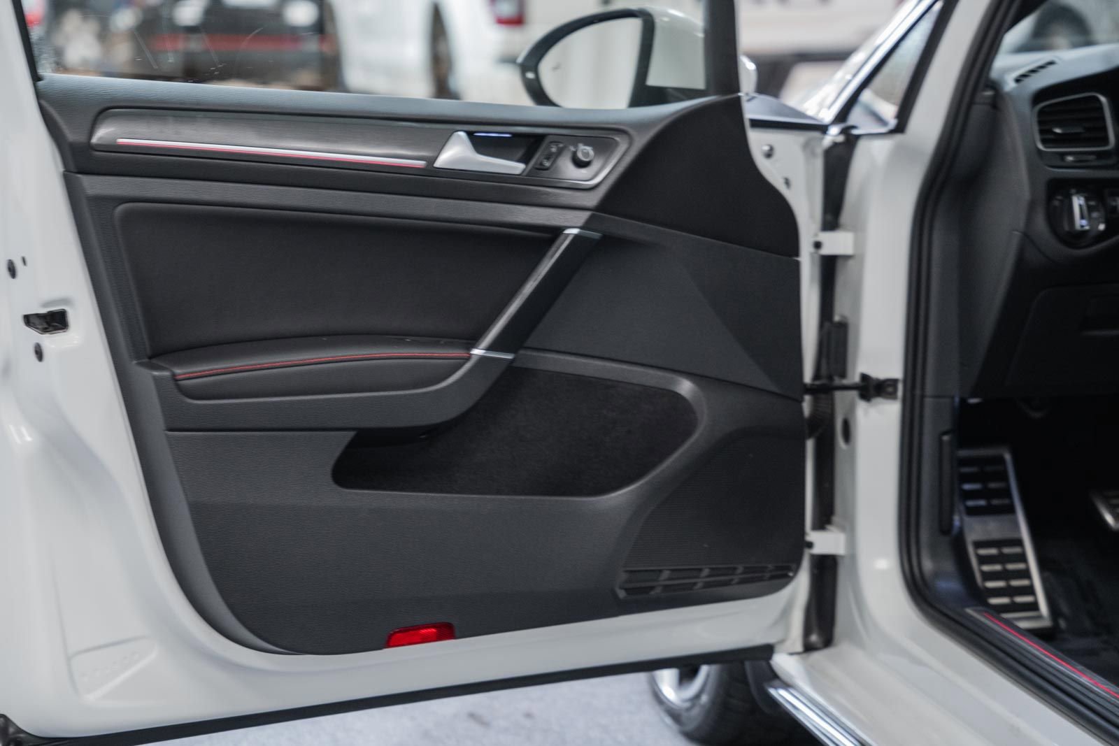 Used 2019 Volkswagen GTI Autobahn image 44