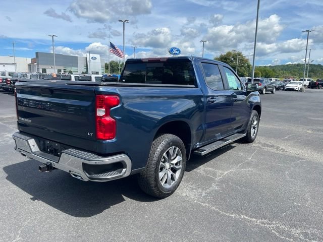 Used 2022 Chevrolet Silverado 1500 LT AWD/4WD image 10